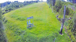 Skiareál Troják - Kamera u nástupu na vlek svah A - 12.6.2026 v 09:10 Skiareál Troják - Kamera u nástupu na vlek svah A - 12.6.2026 v 09:10