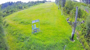 Skiareál Troják - Kamera u nástupu na vlek svah A - 12.6.2026 v 09:20 Skiareál Troják - Kamera u nástupu na vlek svah A - 12.6.2026 v 09:20