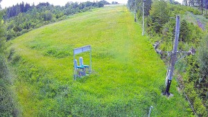 Skiareál Troják - Kamera u nástupu na vlek svah A - 12.6.2026 v 10:05 Skiareál Troják - Kamera u nástupu na vlek svah A - 12.6.2026 v 10:05