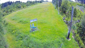 Skiareál Troják - Kamera u nástupu na vlek svah A - 12.6.2026 v 12:10 Skiareál Troják - Kamera u nástupu na vlek svah A - 12.6.2026 v 12:10