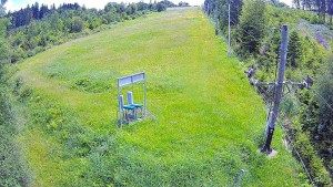 Skiareál Troják - Kamera u nástupu na vlek svah A - 12.6.2026 v 12:20 Skiareál Troják - Kamera u nástupu na vlek svah A - 12.6.2026 v 12:20