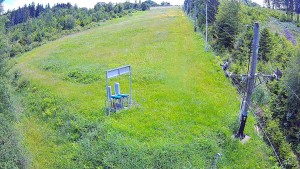 Skiareál Troják - Kamera u nástupu na vlek svah A - 12.6.2026 v 12:25 Skiareál Troják - Kamera u nástupu na vlek svah A - 12.6.2026 v 12:25