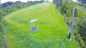 Skiareál Troják - Kamera u nástupu na vlek svah A - 12.6.2026 v 13:35 Skiareál Troják - Kamera u nástupu na vlek svah A - 12.6.2026 v 13:35