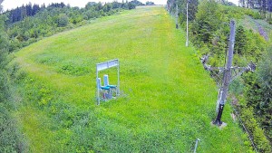 Skiareál Troják - Kamera u nástupu na vlek svah A - 12.6.2026 v 14:15 Skiareál Troják - Kamera u nástupu na vlek svah A - 12.6.2026 v 14:15