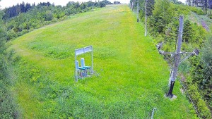 Skiareál Troják - Kamera u nástupu na vlek svah A - 12.6.2026 v 17:45 Skiareál Troják - Kamera u nástupu na vlek svah A - 12.6.2026 v 17:45