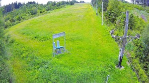 Skiareál Troják - Kamera u nástupu na vlek svah A - 12.6.2026 v 18:45 Skiareál Troják - Kamera u nástupu na vlek svah A - 12.6.2026 v 18:45