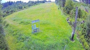Skiareál Troják - Kamera u nástupu na vlek svah A - 13.6.2026 v 08:25 Skiareál Troják - Kamera u nástupu na vlek svah A - 13.6.2026 v 08:25