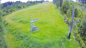 Skiareál Troják - Kamera u nástupu na vlek svah A - 13.6.2026 v 11:30 Skiareál Troják - Kamera u nástupu na vlek svah A - 13.6.2026 v 11:30