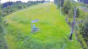 Skiareál Troják - Kamera u nástupu na vlek svah A - 13.6.2026 v 11:40 Skiareál Troják - Kamera u nástupu na vlek svah A - 13.6.2026 v 11:40