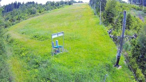 Skiareál Troják - Kamera u nástupu na vlek svah A - 13.6.2026 v 13:40 Skiareál Troják - Kamera u nástupu na vlek svah A - 13.6.2026 v 13:40
