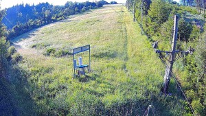 Skiareál Troják - Kamera u nástupu na vlek svah A - 16.6.2026 v 06:30 Skiareál Troják - Kamera u nástupu na vlek svah A - 16.6.2026 v 06:30