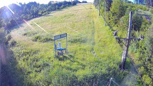 Skiareál Troják - Kamera u nástupu na vlek svah A - 16.6.2026 v 06:45 Skiareál Troják - Kamera u nástupu na vlek svah A - 16.6.2026 v 06:45