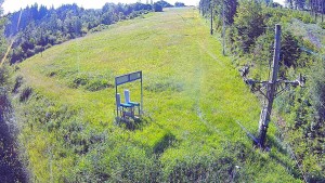 Skiareál Troják - Kamera u nástupu na vlek svah A - 16.6.2026 v 08:30 Skiareál Troják - Kamera u nástupu na vlek svah A - 16.6.2026 v 08:30