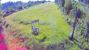 Skiareál Troják - Kamera u nástupu na vlek svah A - 16.6.2026 v 08:40 Skiareál Troják - Kamera u nástupu na vlek svah A - 16.6.2026 v 08:40