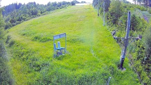 Skiareál Troják - Kamera u nástupu na vlek svah A - 16.6.2026 v 09:25 Skiareál Troják - Kamera u nástupu na vlek svah A - 16.6.2026 v 09:25