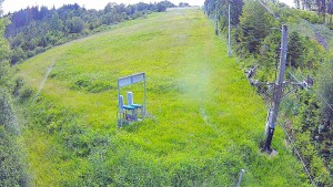Skiareál Troják - Kamera u nástupu na vlek svah A - 16.6.2026 v 09:50 Skiareál Troják - Kamera u nástupu na vlek svah A - 16.6.2026 v 09:50