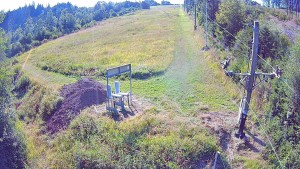 Skiareál Troják - Kamera u nástupu na vlek svah A - 31.7.2026 v 08:55 Skiareál Troják - Kamera u nástupu na vlek svah A - 31.7.2026 v 08:55