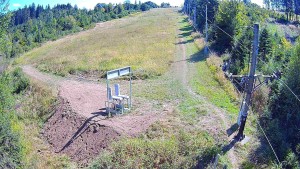 Skiareál Troják - Kamera u nástupu na vlek svah A - 24.8.2026 v 12:55 Skiareál Troják - Kamera u nástupu na vlek svah A - 24.8.2026 v 12:55