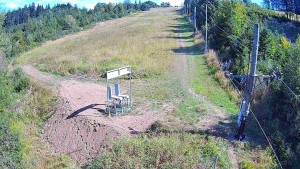 Skiareál Troják - Kamera u nástupu na vlek svah A - 24.8.2026 v 14:45 Skiareál Troják - Kamera u nástupu na vlek svah A - 24.8.2026 v 14:45