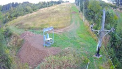 Camera at the lift boarding area, slope A