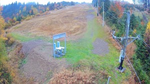 Troják Ski Area - Camera at the lift boarding area, slope A - 31.10.2026 v 08:00 Troják Ski Area - Camera at the lift boarding area, slope A - 31.10.2026 v 08:00