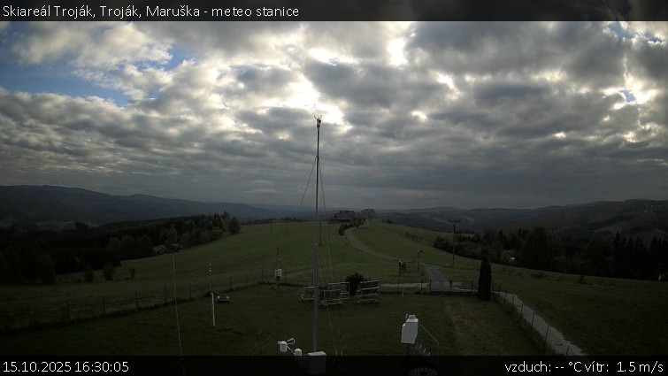 Skiareál Troják - Troják, Maruška - meteo stanice - 15.10.2025 v 16:30 Skiareál Troják - Troják, Maruška - meteo stanice - 15.10.2025 v 16:30