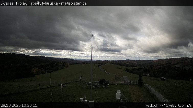 Skiareál Troják - Troják, Maruška - meteo stanice - 28.10.2025 v 10:30 Skiareál Troják - Troják, Maruška - meteo stanice - 28.10.2025 v 10:30