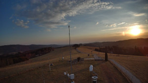 Skiareál Troják - Troják, Maruška - meteo stanice - 15.3.2026 v 17:15 Skiareál Troják - Troják, Maruška - meteo stanice - 15.3.2026 v 17:15