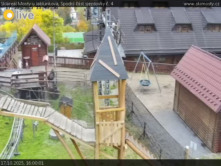 Skiareál Mosty u Jablunkova - Spodní část sjezdovky č. 4 - 17.10.2025 v 16:00 Skiareál Mosty u Jablunkova - Spodní část sjezdovky č. 4 - 17.10.2025 v 16:00