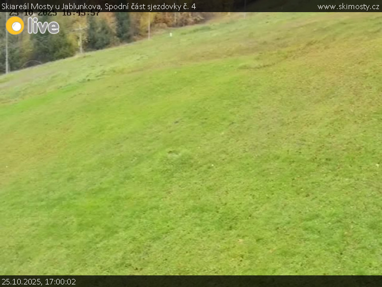 Skiareál Mosty u Jablunkova - Spodní část sjezdovky č. 4 - 25.10.2025 v 17:00 Skiareál Mosty u Jablunkova - Spodní část sjezdovky č. 4 - 25.10.2025 v 17:00