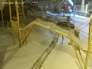 Skiareál Mosty u Jablunkova - Spodní část sjezdovky č. 4 - 15.2.2026 v 19:00 Skiareál Mosty u Jablunkova - Spodní část sjezdovky č. 4 - 15.2.2026 v 19:00
