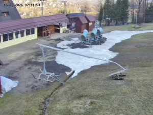 Skiareál Mosty u Jablunkova - Spodní část sjezdovky č. 4 - 15.3.2026 v 08:00 Skiareál Mosty u Jablunkova - Spodní část sjezdovky č. 4 - 15.3.2026 v 08:00