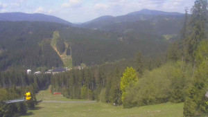 Skiareál Bílá - Bílá - panorama - 30.4.2025 v 13:00 Skiareál Bílá - Bílá - panorama - 30.4.2025 v 13:00