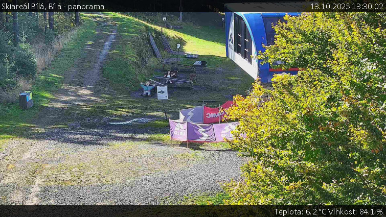 Skiareál Bílá - Bílá - panorama - 13.10.2025 v 13:30 Skiareál Bílá - Bílá - panorama - 13.10.2025 v 13:30