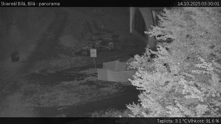 Skiareál Bílá - Bílá - panorama - 14.10.2025 v 03:30 Skiareál Bílá - Bílá - panorama - 14.10.2025 v 03:30