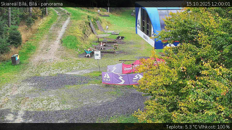 Skiareál Bílá - Bílá - panorama - 15.10.2025 v 12:00 Skiareál Bílá - Bílá - panorama - 15.10.2025 v 12:00