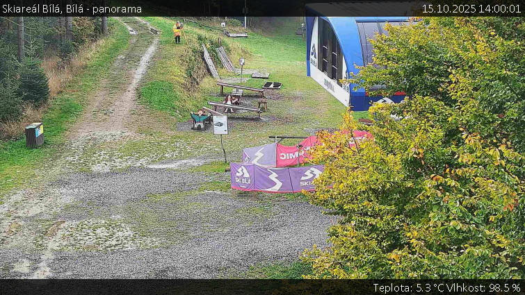 Skiareál Bílá - Bílá - panorama - 15.10.2025 v 14:00 Skiareál Bílá - Bílá - panorama - 15.10.2025 v 14:00