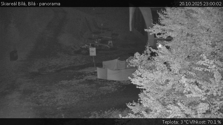 Skiareál Bílá - Bílá - panorama - 20.10.2025 v 23:00 Skiareál Bílá - Bílá - panorama - 20.10.2025 v 23:00