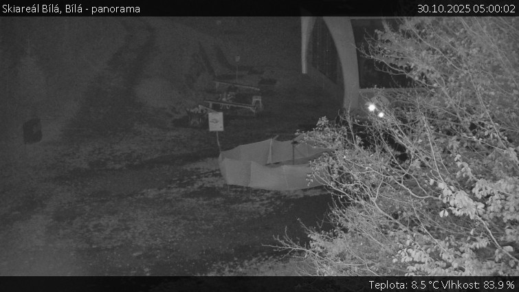 Skiareál Bílá - Bílá - panorama - 30.10.2025 v 05:00 Skiareál Bílá - Bílá - panorama - 30.10.2025 v 05:00