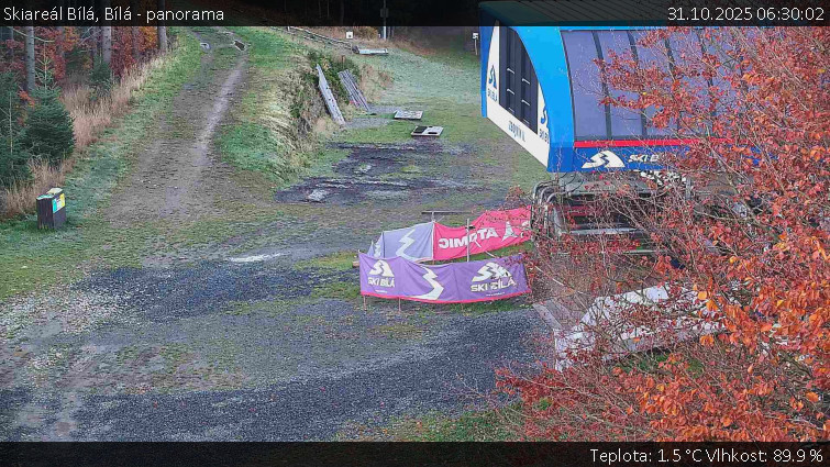 Skiareál Bílá - Bílá - panorama - 31.10.2025 v 06:30 Skiareál Bílá - Bílá - panorama - 31.10.2025 v 06:30