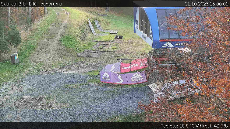 Skiareál Bílá - Bílá - panorama - 31.10.2025 v 15:00 Skiareál Bílá - Bílá - panorama - 31.10.2025 v 15:00