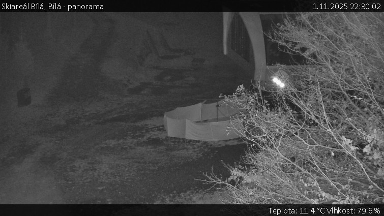 Skiareál Bílá - Bílá - panorama - 1.11.2025 v 22:30 Skiareál Bílá - Bílá - panorama - 1.11.2025 v 22:30