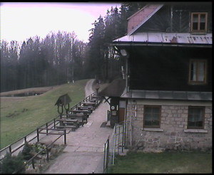 SkiAreál - Horský hotel Vsacký Cáb - Terasa horského hotelu - 24.4.2023 v 08:00