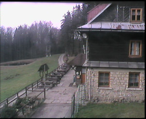 SkiAreál - Horský hotel Vsacký Cáb - Terasa horského hotelu - 27.4.2023 v 08:00
