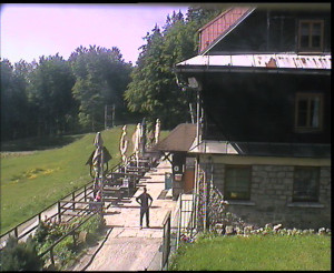 SkiAreál - Horský hotel Vsacký Cáb - Terasa horského hotelu - 31.5.2023 v 10:00
