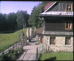 SkiAreál - Horský hotel Vsacký Cáb - Terasa horského hotelu - 3.6.2023 v 08:00