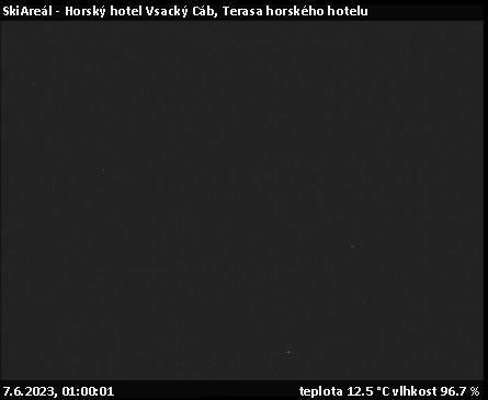 SkiAreál - Horský hotel Vsacký Cáb - Terasa horského hotelu - 7.6.2023 v 01:00