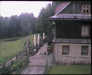 SkiAreál - Horský hotel Vsacký Cáb - Terasa horského hotelu - 9.6.2023 v 06:00