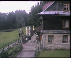 SkiAreál - Horský hotel Vsacký Cáb - Terasa horského hotelu - 9.6.2023 v 08:00