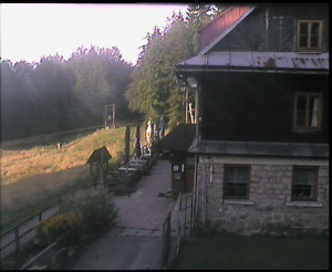 SkiAreál - Horský hotel Vsacký Cáb - Terasa horského hotelu - 13.8.2024 v 07:00 SkiAreál - Horský hotel Vsacký Cáb - Terasa horského hotelu - 13.8.2024 v 07:00